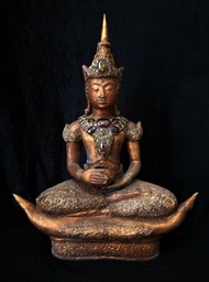 พระบูชา เนื้อโลหะ ประดับอัญมณี  หน้าตัก 12 นิ้ว กว้าง16 สูง 23 นิ้ว. กรุวังหน้า วัดพระแก้ว วัดระฆัง 