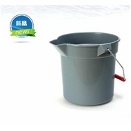 B. b.Chaobao B-100A Small Plus Bucket B-100B Medium Plus Bucket with Scale Cleaning Portable Plastic