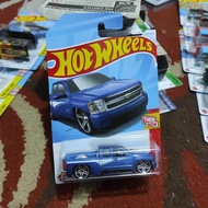 HOTWHEELS HOT WHEELS Chevy Silverado biru L24 HTC67