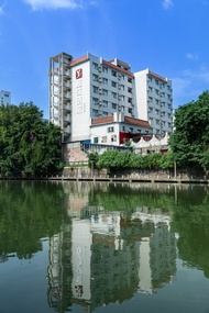 Yijiang Hotel (Wansheng Hotel)