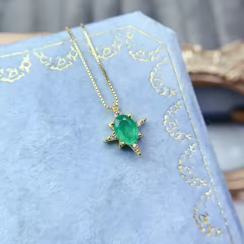 Classic design Natural Emerald Pendant S925 Pure Silver Fashion Jewelry Rich Emerald Gemstone High Q