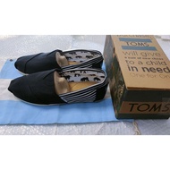 TOMS Crochet Flat Shoes - Women's Casual Canvas