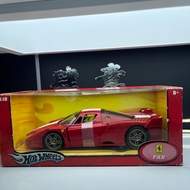 Hot Wheels Hot Wheels 1: 18 Ferrari FXX Red White Matching