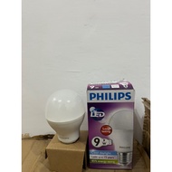 PUTIH Philips Essential LED bulb 9w White E27 similiar 70w More Durable