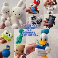 睇內文_無法閱讀互BLOCK謝🩵 keroppi髮夾🟡日本帶回，絕版日本東京迪士尼唐老鴨輪船公仔🟡韓版煤炭污糟糟蠟筆小新小白公仔掛飾🟡能幹貓諭吉公仔掛飾，另外可以加錢訂購 花束/畢業公仔/畢業花束🟡功