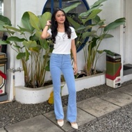 DJ Ultra Highwaist Cutbray Stretch Jeans Hangout