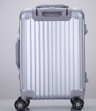 膠框萬向輪行李箱(銀色    - 20吋)