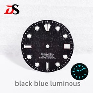 Bark Pattern Small Triangle Nail Single Window Bgw9 C3 Luminous Applicable Movement Nh35/36 Diameter