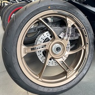 CFMOTO NK450SR ล้ออะลูมิเนียมอัลลอยด์ ล้อหน้าและหลังสำหรับรถจักรยานยนต์ CFMOTO อะไหล่และอุปกรณ์สำหรั