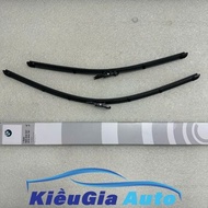 BMW 320i F30 F31 2009-2019 front wiper blade 61612241375