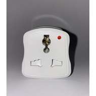 UK 3PIN TRAVEL ADAPTOR
