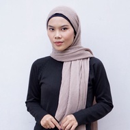 Kerudung Pashmina Plisket HARRAMU Coklat Jilbab Paris Voal Premium Hijab Krudung Mewah Lasercut