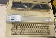 清貨特價 Olympia Compact 5 electronic Typewriter 380mm F4 電動打字機 正常