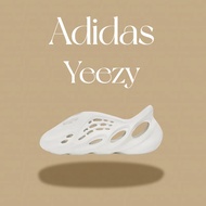 Adidas originals เป็นแฟชั่น รองเท้าแตะ รองเท้าหญิง Yeezy Froam Runner น้ำหนักเบา “Onyx EVA”  รองเท้าผู้ชาย  สีขาว สะดวกสบาย