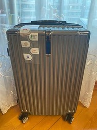 超級優惠 灰色20" 24” 28" 熱賣超輕鋁合金行李箱旅行喼  luggage baggage suitcase  行李箱 登機箱 旅行喼 travel hand carry cabin size