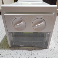 ICE TWIST MAKER TEMPAT PEMBUAT ES BATU UNTUK KULKAS TEMAPAT ES - MYOSOTIS7
