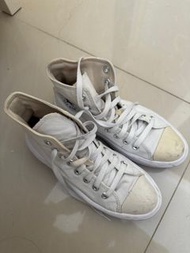 Converse 女款高筒厚底鞋白色（鞋碼23.5）