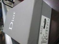Dior 迪奧空鞋盒/裝Dior涼鞋的淡灰色硬質紙鞋盒 (白)/尺寸: 28.3*14.4*9.3公分/紙盒有輕微壓痕，