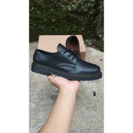 HITAM Dr Martens low boots Shoes 3-hole black Men Women|Synthetic Shoes|Fashion boots|Black Shoes