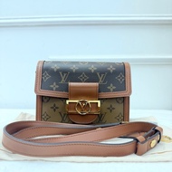 LV Mini dauphine 晶片