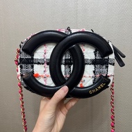 Chanel 毛呢霧金釦斜背相機包AS1757