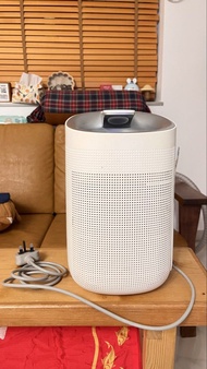 Momax  smart  空氣清新抽濕機