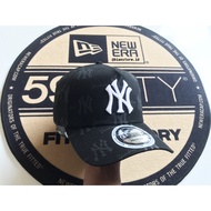 New Era 9Forty A-Frame New York Yankees Black Reflective Snapback Cap
