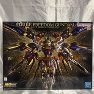 未組裝的 MGEX 強襲自由高達 SEED DESTINY 萬代
