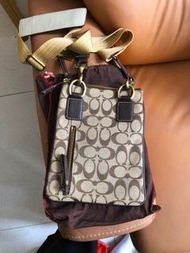 Coach 斜袋