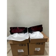 SAGA SAGA | Right Rear Bumper Reflector for/Kiri Fortuner VRZ Original Toyota 81480-0K050/81490-0K05