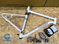 (大摺車架) CHANGE DF-733W roadbike 可摺單車架 方便 標準700C公路車 bike frame only
