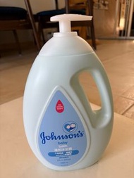 Johnson’s 強生 溫和沐浴露 (1000亳升)