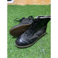 DR.MARTENS Dr. Martens boots size 40.5