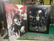 KO 版 Mezco One12 1/12 classic Punisher 懲罰者