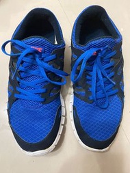 Nike + 輕量慢跑鞋 黑藍 專業跑道打磨大底 微潑漆藝術