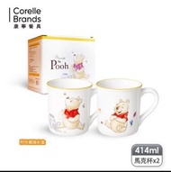 🥤【CorelleBrands 康寧餐具】小熊維尼陶瓷馬克杯 兩入組(官方授權 / 花朵款x蜂蜜款 / 414ml)