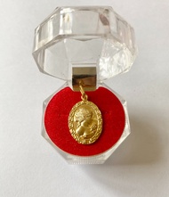 Pawnable 18K Saudi Gold Cameo Pendant