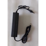 AC/DC ADAPTOR OUTPUT: 12V 3A 36W MODEL: DM012-3048 INPUT: 100-240V~50/60Hz 1.6A