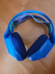 G733