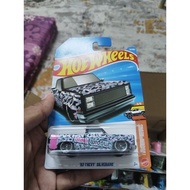 Hot wheels 83 Chevy Silverado