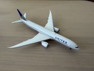 Herpa United Boeing 787-9 1/500 Scale Model