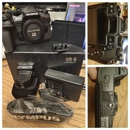 Olympus OM-D E-M1 Mark II Mk 2, 12-100mm F4, HLD-9