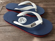 รองเท้าแตะ hippo bloo สีกรมท่าแดงสายขาว