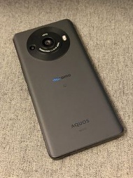 Sharp Aquos R8 Pro 萊卡鏡頭手機