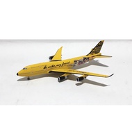 JC Wings 1/400 Boeing 747-400 Bruce Lee 80th anniversary