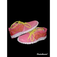 SPORT SHOES REEBOK 5.5UK (25CM)