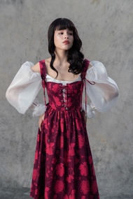 Đầm hoa Midi hai dây dáng xoè The Country Ruby Lagoon Midi Dress vải Tencel in hoa đỏ