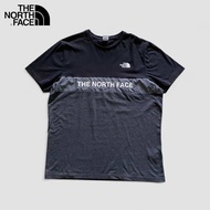 เสื้อยืดมือสอง The North Face สีดำ-เทาเข้ม อก 46 สภาพใหม่ ไม่มีตำหนิ