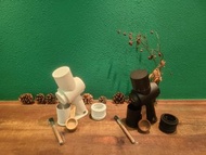磨豆機, coffee grinder , 咖啡機 磨咖啡豆機,磨豆機慢磨(保留咖啡豆原本風味)便攜式(體積細小方便隨意擺放及攜帶)鍍鈦刀( 堅固耐用)