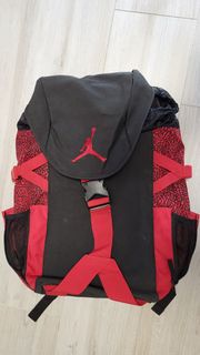 Jordan 紅黑後背包